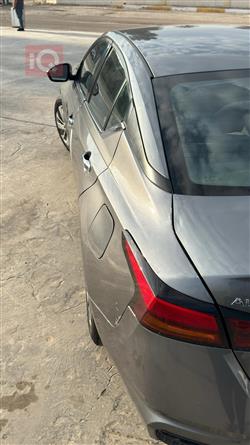 نیسان ئەلتیما